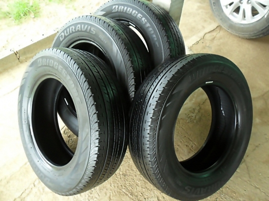 ยางกระบะ16 บริดสโตน215-65-R16 ลงพื้นปี14 (4เส้น3,400)