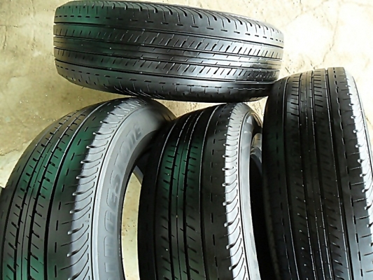 ยางกระบะ16 บริดสโตน215-65-R16 ลงพื้นปี14 (4เส้น3,400)