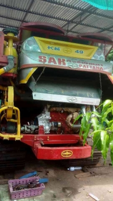 ขายรถเกี่ยวข้าว ศักดิ์พัฒนา KM49 เครื่อง6HH1 อีซูซุ230เทอร์โบว์ ช่างล่าง12ปั๊ม23 ช่วงล่างโซ่ดี