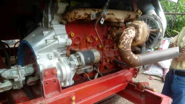 ขายรถเกี่ยวข้าว ศักดิ์พัฒนา KM49 เครื่อง6HH1 อีซูซุ230เทอร์โบว์ ช่างล่าง12ปั๊ม23 ช่วงล่างโซ่ดี