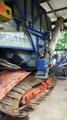 ขายรถเกี่ยวข้าว ไทยเจริญเครื่องHINO JO8Cเทอร์โบ235ตัวเดิน10 ปั้มไดกิ้น22 อุ้ม สภาพเกี่ยวทุกปี