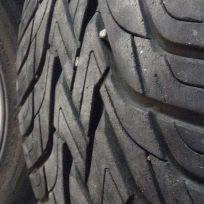 ยางAurora 265-60-18 ปี12ดอกเยอะมาก ราคาคุยได้ ยางAurora 265-60-18 ปี12ดอกเยอะมาก ราคาคุยได้