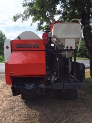 ขายรถเกี่ยว KUBOTA DC70 ขายรถเกี่ยว KUBOTA DC70