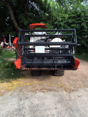 ขายรถเกี่ยว KUBOTA DC70