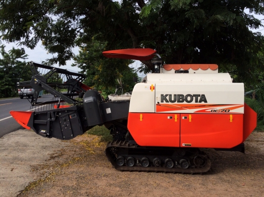 ขายรถเกี่ยว KUBOTA DC70 ขายรถเกี่ยว KUBOTA DC70