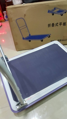 รถเข็น ถูกๆ มาแล้วคร้าบบบบบ รถเข็น ถูกๆ มาแล้วคร้าบบบบบ