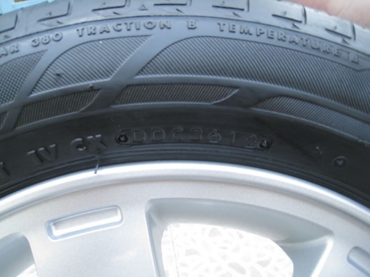 ขายล้อแม็กเดิม Mitsubishi mirage 14"x4.5" 4รู 100 et46 + ยางปี12(081-3747940)