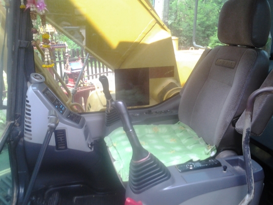 KOMATSU PC200-7 สวยๆเต็ม100 KOMATSU PC200-7 สวยๆเต็ม100