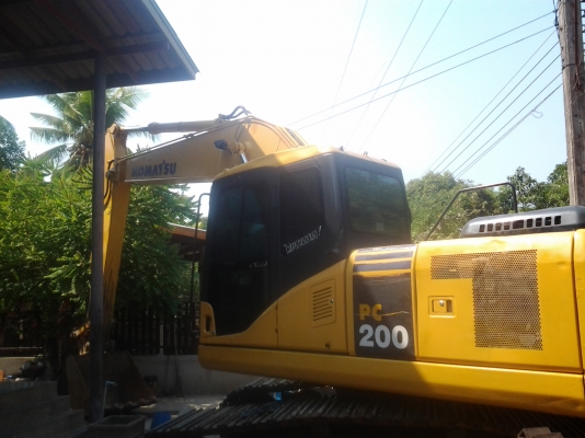 KOMATSU PC200-7 สวยๆเต็ม100