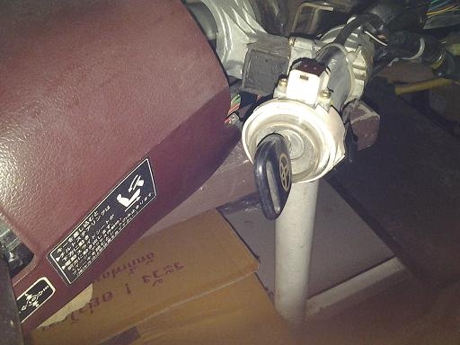 ขายแกนพวงมาลัย ปรับไฟฟ้า รถตู้หัวจรวด