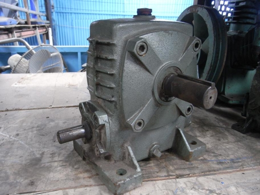 ขายชุดทดเกียร์ 30 ต่อ 1 รอบ สภาพดี พร้อมใช้งาน รับประกันคุณภาพ