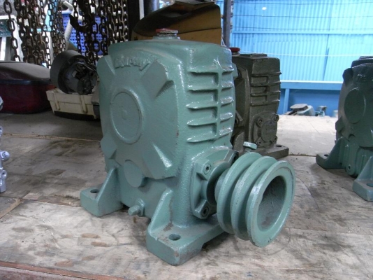 ขายชุดทดเกียร์ 30 ต่อ 1 รอบ สภาพดี พร้อมใช้งาน รับประกันคุณภาพ