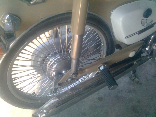 ถูกแล้วนะ...ซื้อมา 19000 ทำไปอีก 4000 ขายแค่ 17000 รถคันนี้กล้ายืนยันว่าดีแน่นอน ผมใช้ของดีคับ เป็นคนรักษารถ