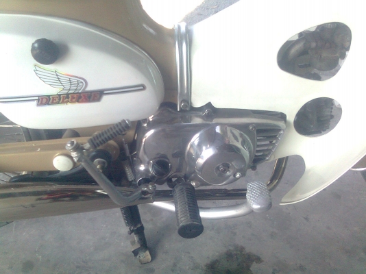 ถูกแล้วนะ...ซื้อมา 19000 ทำไปอีก 4000 ขายแค่ 17000 รถคันนี้กล้ายืนยันว่าดีแน่นอน ผมใช้ของดีคับ เป็นคนรักษารถ