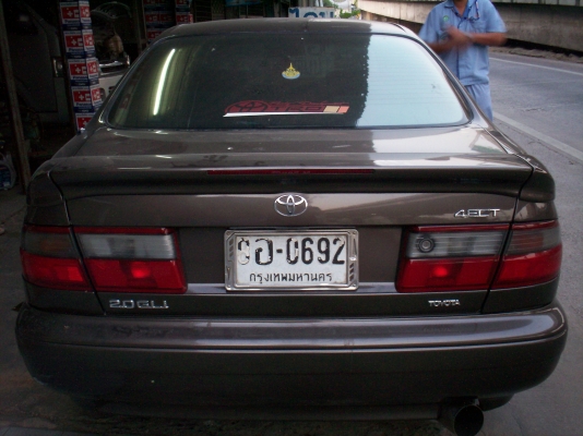 TOYOTA CORONA 2.0GLI AUTOท้ายแยก LPG 145,000บาท