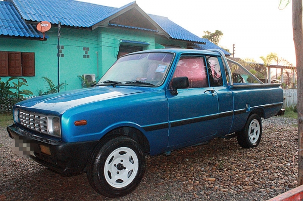 แก้ไขนะครับ  มาสด้า  1300    5  เกียร์