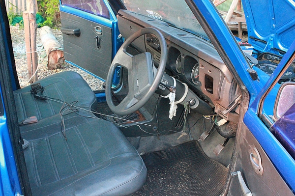 แก้ไขนะครับ  มาสด้า  1300    5  เกียร์