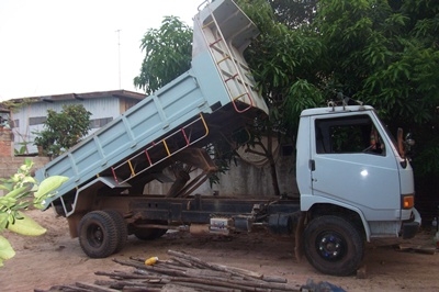 ฝากขาย รถ HINO 6 ล้อดัมพฺ์  117 แรง สภาพพร้อมใช้