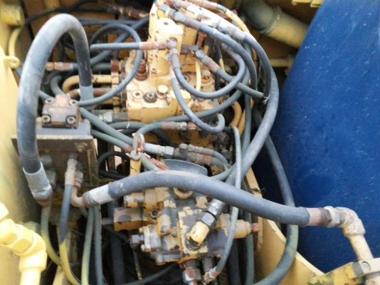 ขายรถขุดSK120สภาพจากนอก พร้อมเอกสาร ลดราคาพิเศษ  1,350,000