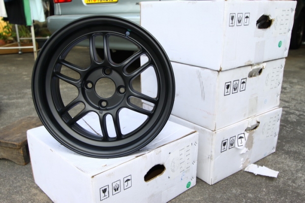 ล้อ15 RPF1 4รู100 กว้าง6.5 ออฟ38 สีดำด้านและสีทองมือ1