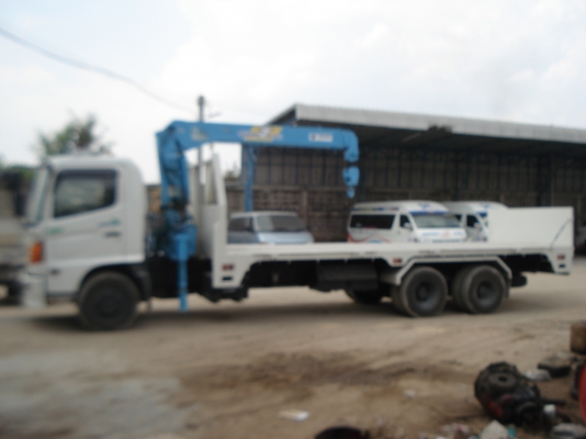 HINO 10 ล้อเล็ก ติดเครน 3 ตัน HINO 10 ล้อเล็ก ติดเครน 3 ตัน