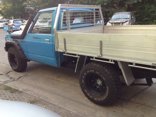NISSAN SAFARI 4WD