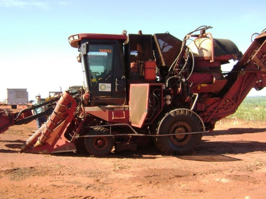 Austoft Case IH A7000 ปี 2007 ราคา 6.5 ล้าน