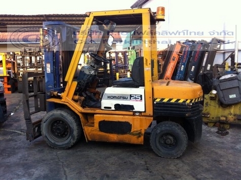 ขาย รถโฟล์คลิฟท์ KOMATSU รุ่น FD25-11