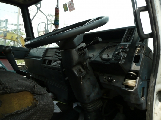 สิบล้อหัวยาว หัว rocky เครื่อง 6BD1 เบรค ทิฟฟิ้ คัดซีสวยกี๊ฟ สิบล้อหัวยาว หัว rocky เครื่อง 6BD1 เบรค ทิฟฟิ้ คัดซีสวยกี๊ฟ