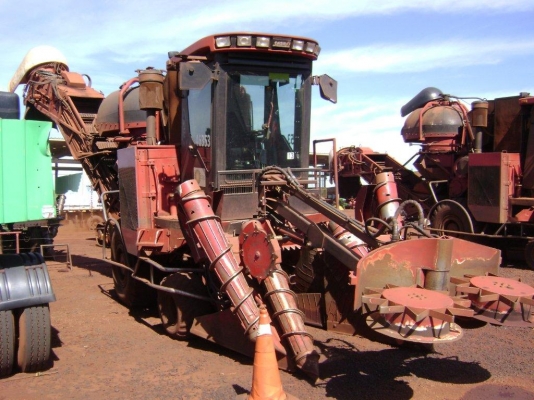 Austoft Case IH A7000 ปี 2007 ราคา 6.5 ล้าน Austoft Case IH A7000 ปี 2007 ราคา 6.5 ล้าน