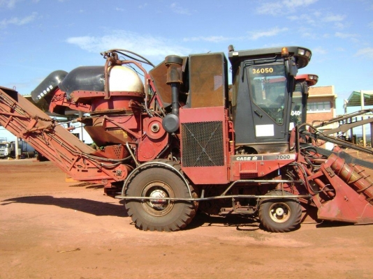Austoft Case IH A7000 ปี 2008 ราคา 6.5 ล้าน Austoft Case IH A7000 ปี 2008 ราคา 6.5 ล้าน