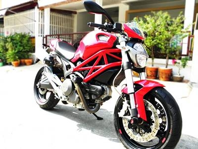 ขาย DUCATI 696 ดาวน์ 110,000 ทะเบียนเเท้ รถศูนย์ทองหล่อนำเข้าทั้งคัน มีประกันศูนย์