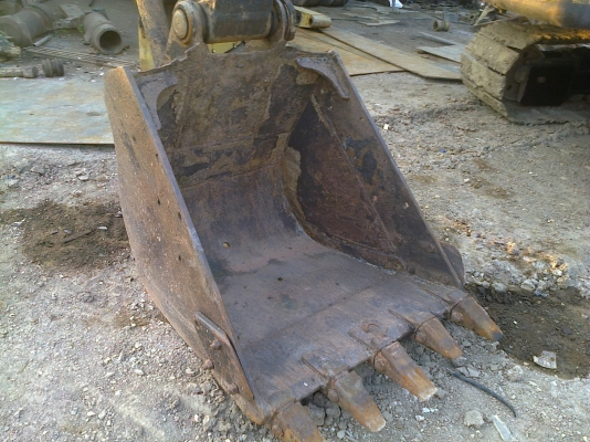 PC200-6 มี2คัน ให้เลือก ซีเรียลสูง96007และ96008 เล่มทะเบียน