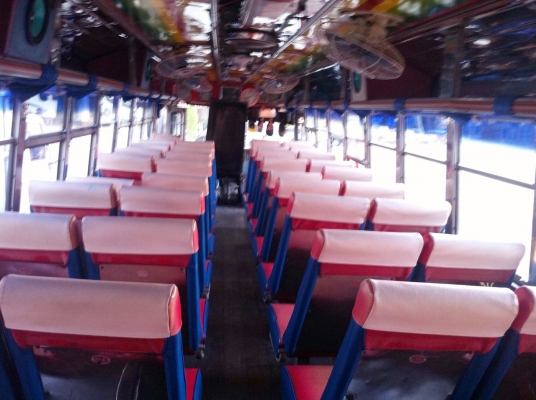 สนใจเปลี่ยนรถบัส 12 m. Nissan 6 ล้อ พัดลม สภาพดี พร้อมใช้