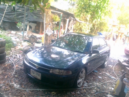 ขายท้ายเบนซ์แต่งโหลดล้อ17"พร้อมใช้งาน  เครื่องดี สีดี แอร์เย็นรถตะเข็บเดิมๆทั้งคัน