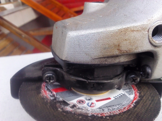 เครื่องเจียรมือไฟฟ้า 4 นิ้ว HITACHI แท้100\%ค่อนข้างใหม่มากสภาพ99\%(มี 1 เครื่อง เครื่องเจียรมือไฟฟ้า 4 นิ้ว HITACHI แท้100\%ค่อนข้างใหม่มากสภาพ99\%(มี 1 เครื่อง