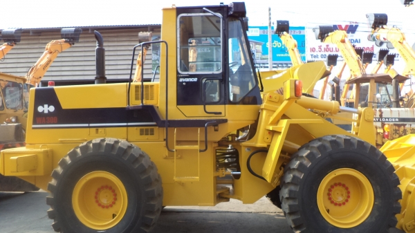 WA300-1-30055รถตักKOMATSUรถจอดที(CSนวนคร)แล้วครับ