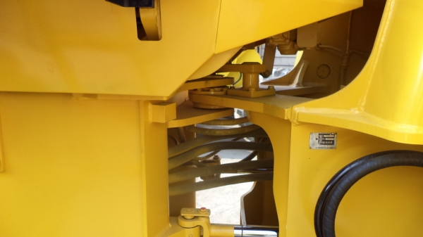 WA300-1-30055รถตักKOMATSUรถจอดที(CSนวนคร)แล้วครับ