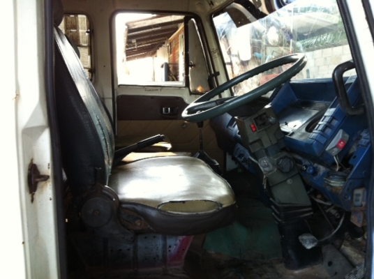 เจ้าของขายเอง  รถพร้อมใช้