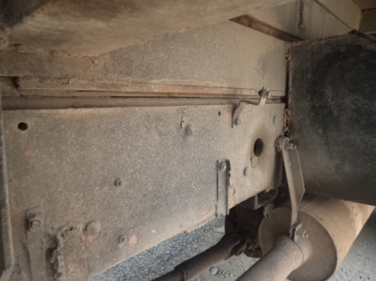 ขายรถอีซูซุ10ล้อJCM  พื้นเรียบ