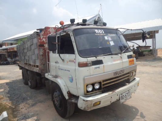 ขายรถอีซูซุ10ล้อJCM  พื้นเรียบ