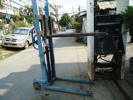 ขายแฮนด์ลิฟท์ / stacker 1 ton 16000 บาท