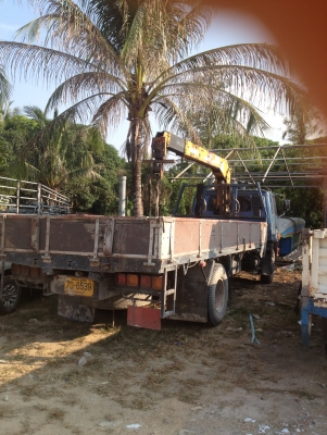 ขาย 6 ล้อใหญ่ อีซุซุ ร๊อคกี้ ติดเครน 3 ตัน ทาดาโน่ 2 ปลอก 3 ชัก