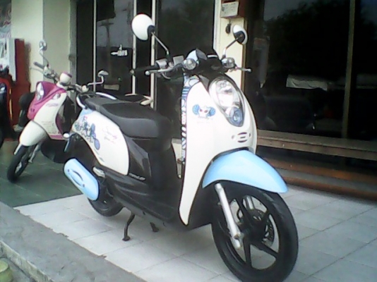 ราคาถูกๆกันไป Scoopy &ndash; i (ล้อแม็กซ์) ปี 2554 รถสวย ประหยัดน้ำมัน
