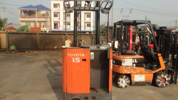 ขาย รถไฟฟ้ายืนขับ toyota