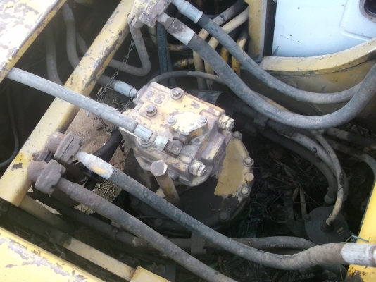 ขาย KOMATSU PC 200-3 คอลโทลสั้น ซีเรียลสูง เครื่อง ปั๊ม แพคอลโทล มอเตอร์สวิง แห้งสมบูรณ์ ช่วงล่างเต็ม แอร์เย็น เอกสารเล่มทะเบียน ภาษีไม่ขาดต่อ