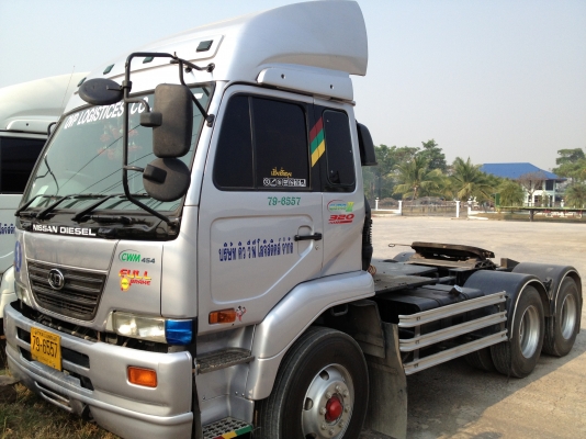 นิสสัน UD 320 แรงสภาพพร้อมใช้งาน