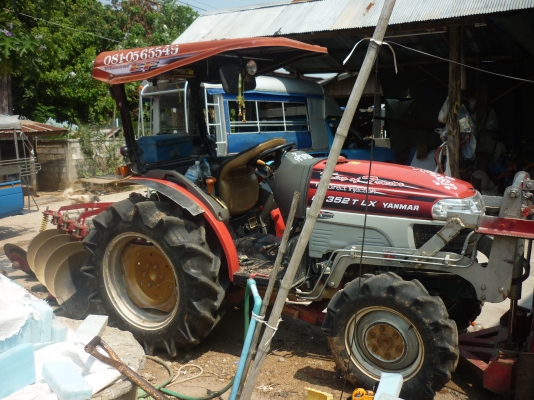 ขายรถไถ YANMAR พร้อมเครื่องสี 35แรง