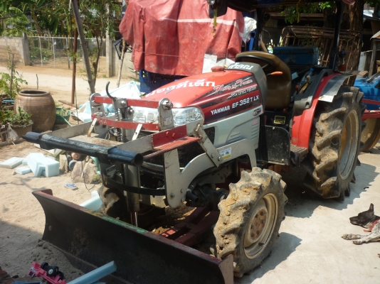 ขายรถไถ YANMAR พร้อมเครื่องสี 35แรง