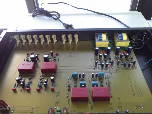 ขายปรีแอมป์ Magnet PR-5 ขายปรีแอมป์ Magnet PR-5